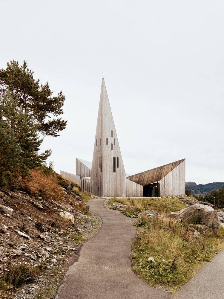 Knarvik Kyrkje, Reiulf Ramstad Arkitekter, Stabkirchen, Norwegen 